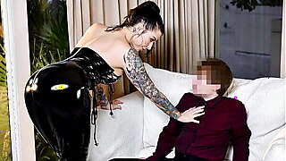 Ivy Lebelle Sits on Boy'_s Face and Makes Him Worship Her Juicy Milf Slit - Punishmylf