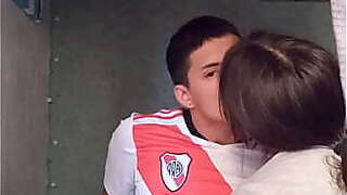 futbolista es Masturbado y tragado con la boca