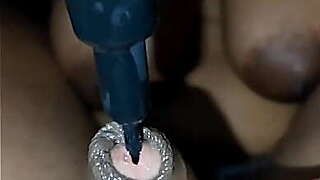 Tamil Desi wife oil Massage