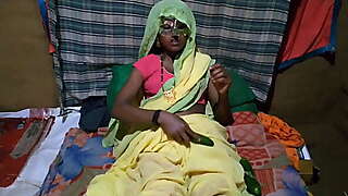 Bhabhi ne apne chut me visit able sex in hindi dubbed