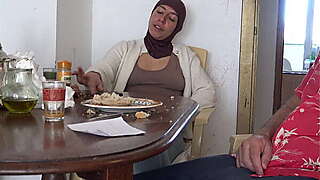 Kurdish stepmother has anal sex with her stepson in Istanbul -  TURK PORNO TURBANLI SEX