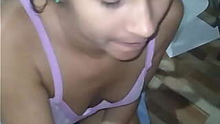 Sexo real con mi hermanastra le hago un facial.video completo en la RED.