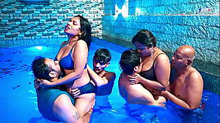 Gangbang sex is full entertainment in the swimming pool