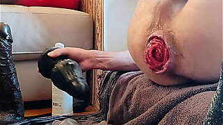 Pluging and pumping my Ass outside