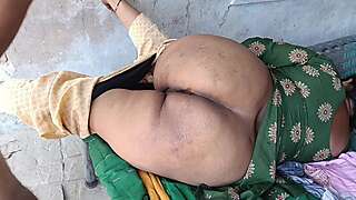 Beauty Pooja Moans Loudly While Getting Fucked Hard in Assfucking Style and Missionary - Indian Desi Mms HD Porn Video BDSM POV