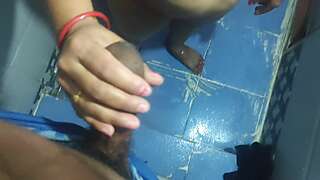 Desi Stepmom Fuck in Bathroom Stepson