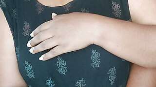 South Mallu Aunty Secret Showing for Stepbrother Big Boobs Pressing Talking Moaning