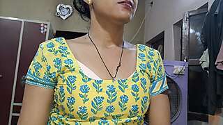 Cute Bhabhi Xshika Suck Her Hasbands Cock Till Cum in Her Mouth XXX Video Hindi Audio