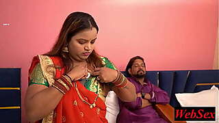 First Time Meet and Fuck with Beautiful Bhabhi! Indian Bhabhi Sex