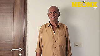 Desi Malkin seduce by her servant and old man while her pussy excited for the sex