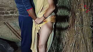 Brother-in-law and sister-in-law have sex outside the house