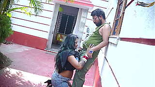 DESI BENGALI COUPLE HARCORE ANAL FUCK OUTDOOR HINDI AUDIO ( FULL MOVIE )