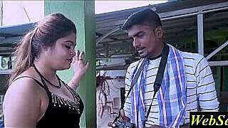 Indian Desi Photographer Fucks Beautiful Model at Photoshoot