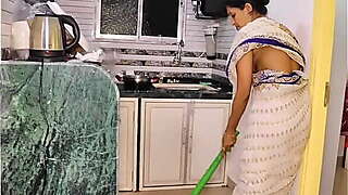 Desi Maid Fucked Hard In A Lonely House By Young Male