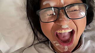 Recopilaci&oacute_n de mamadas y corridas faciales