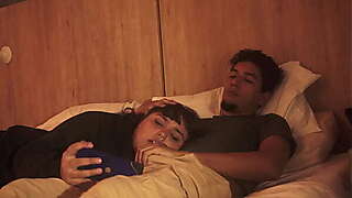 mi hermanastro se da cuenta que nos quedamos solos y aprovecha para hacer de las suyas ALISONGONZALEZ26