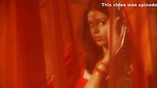 Bollywood Queen Of Erotic Dance Sexy Milf