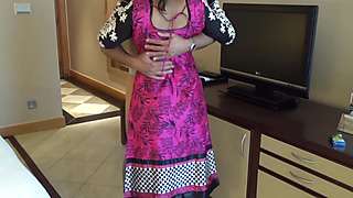 Horny desi girl playing