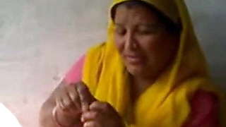 Indian cute Punjabi bhabi outdoorfuck