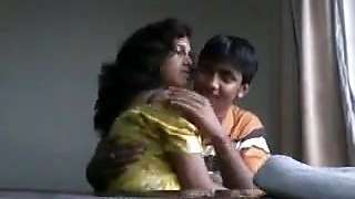 22 big tits gf enjoying