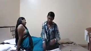 Kinky desi amateurs enjoy oral sex on the bed