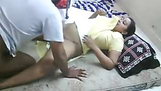 Desi BIG BOOBS aunty secretly cheating fuck neighbor wen husband not home