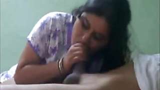Cute Bhabhi Sucking Lover Cock