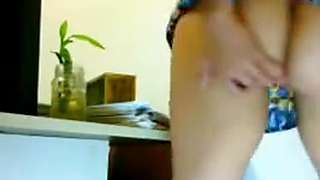 Sexy girl getting horny in office -indian looks