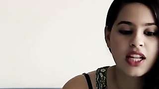 Anusha sharma hot sexy booty