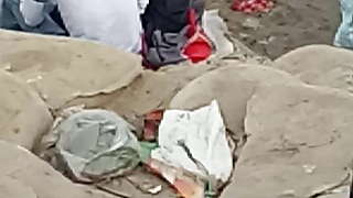 Aunty showin bra in river