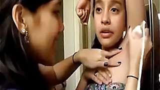 Sexy College Girlfriends Doing Underarms Shaving With Shaver