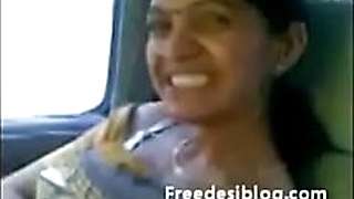 Marathi babhi ball pressing in car