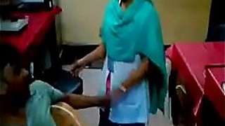 Technician rub gf pussy