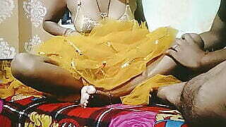 Sister ki frind ko ghr par bula kr pela