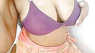 Desi bengali shruti bhabhi teasing with her big natural tits