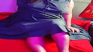 Sexy desi hot horney sweet bhabhi girl show  playing here boobs presing and suck nipples.