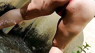 Tanya Indian model shaking her massive ass in public