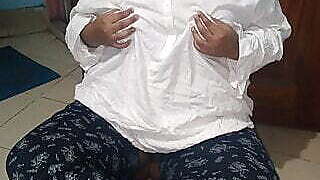 sali Dudh nikal - gali me aaj