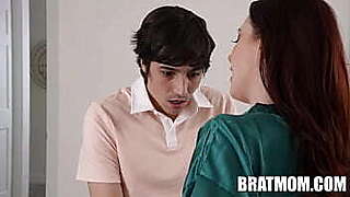 Keeping Stepmom Happy Jessica Ryan, Ricky Spanish