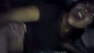 ¡_Ay! me equivoqué_ de hoyo?...  Nó_! pero al principio no querí_a y al final hasta disfruté_ sacar los pedotes con cremita. si ya sabes como soy para que te acomodas la puntita en el culo.