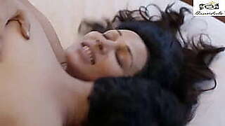 Flora Saini super hot missionary scene