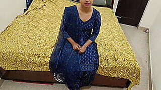 गांव की लड़की को पीज़ा खिला कर चोदा मुंह और चूत मारा साफ हिन्दी आवाज में